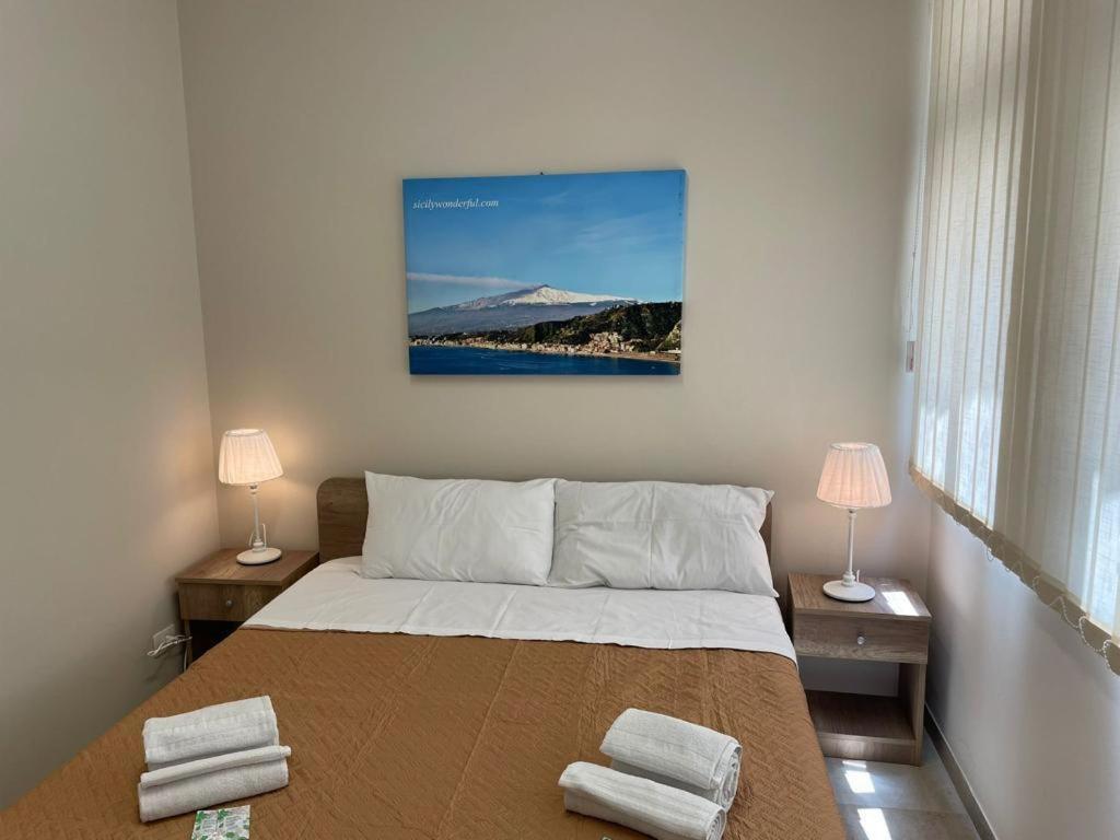 Wonderful Via Etnea Apartment Catania Bagian luar foto